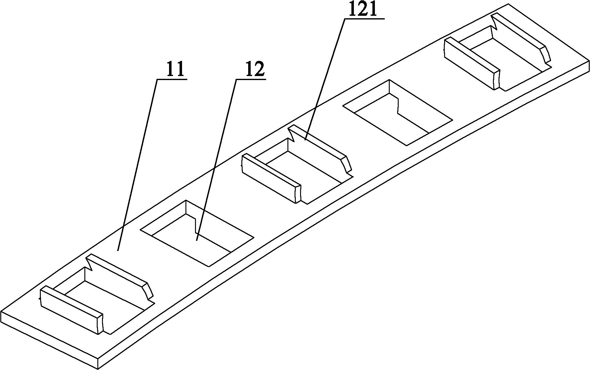 Bearing and retainer thereof