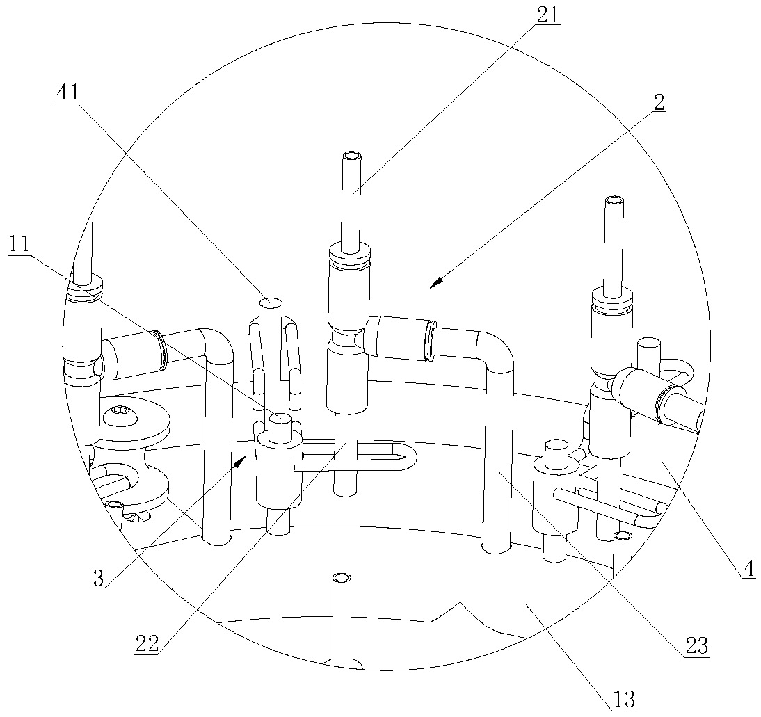 A circular fountain device