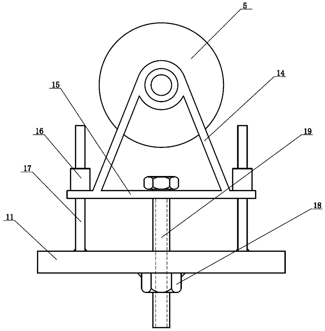 Pipe fitting traction rotation precision machining device