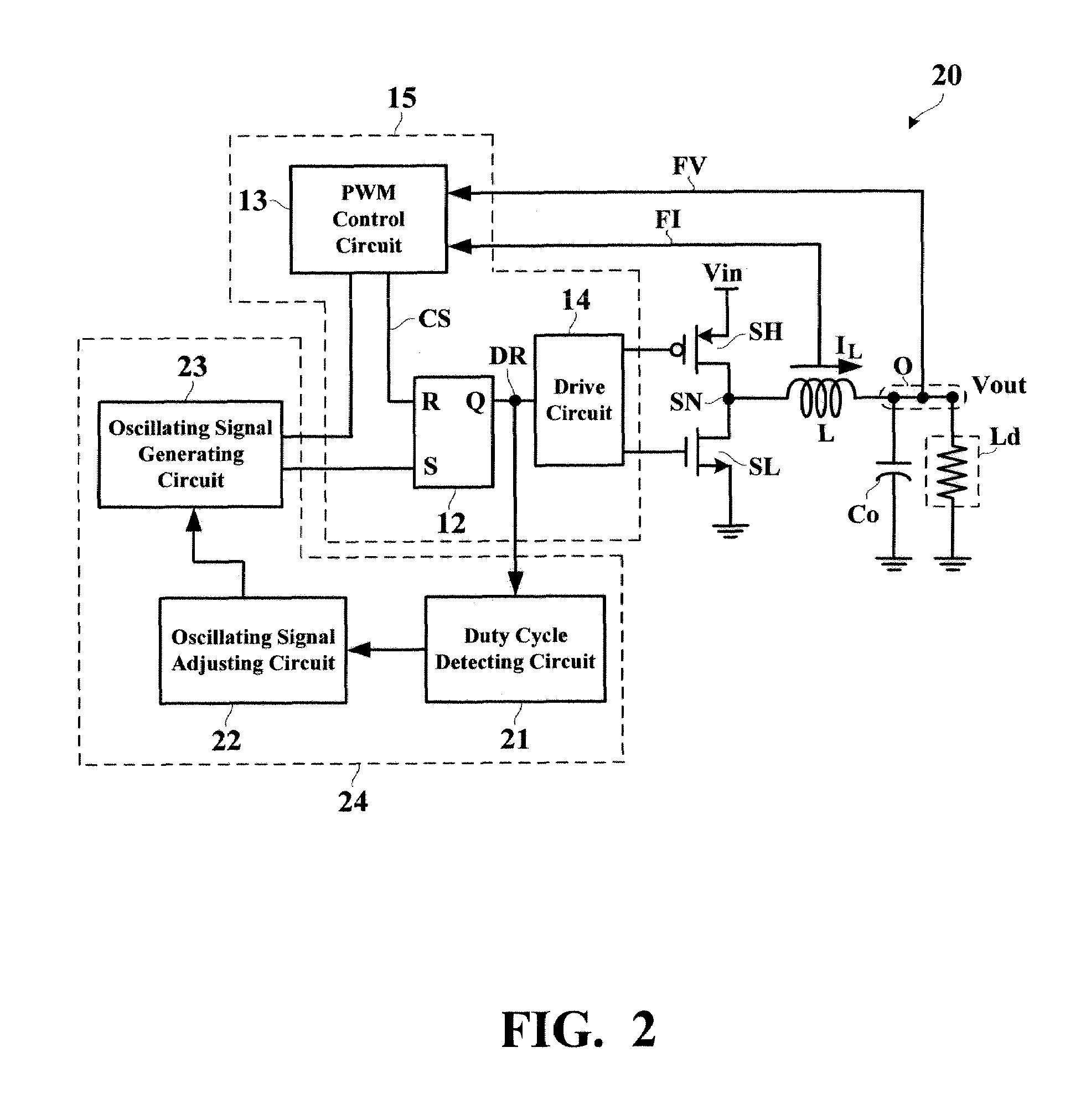 Switching voltage regulator with an improved range of input voltage