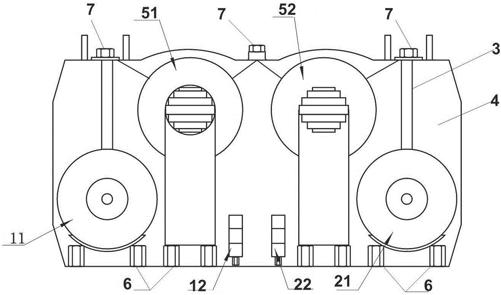 Combined mutual inductor without fear of open-circuited secondary side, and production method of combined mutual inductor