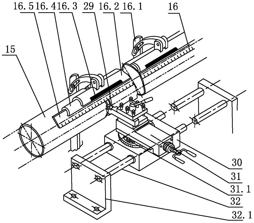 Cutting and chamfering integrated turning tool and pipe cutting machine with one clamping and chamfering at the same time