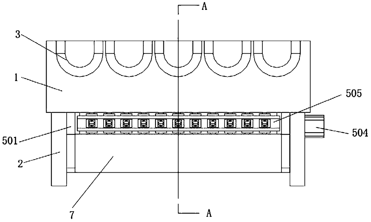 Natural eating fodder supply device for black goat breeding and with slow fodder supply function