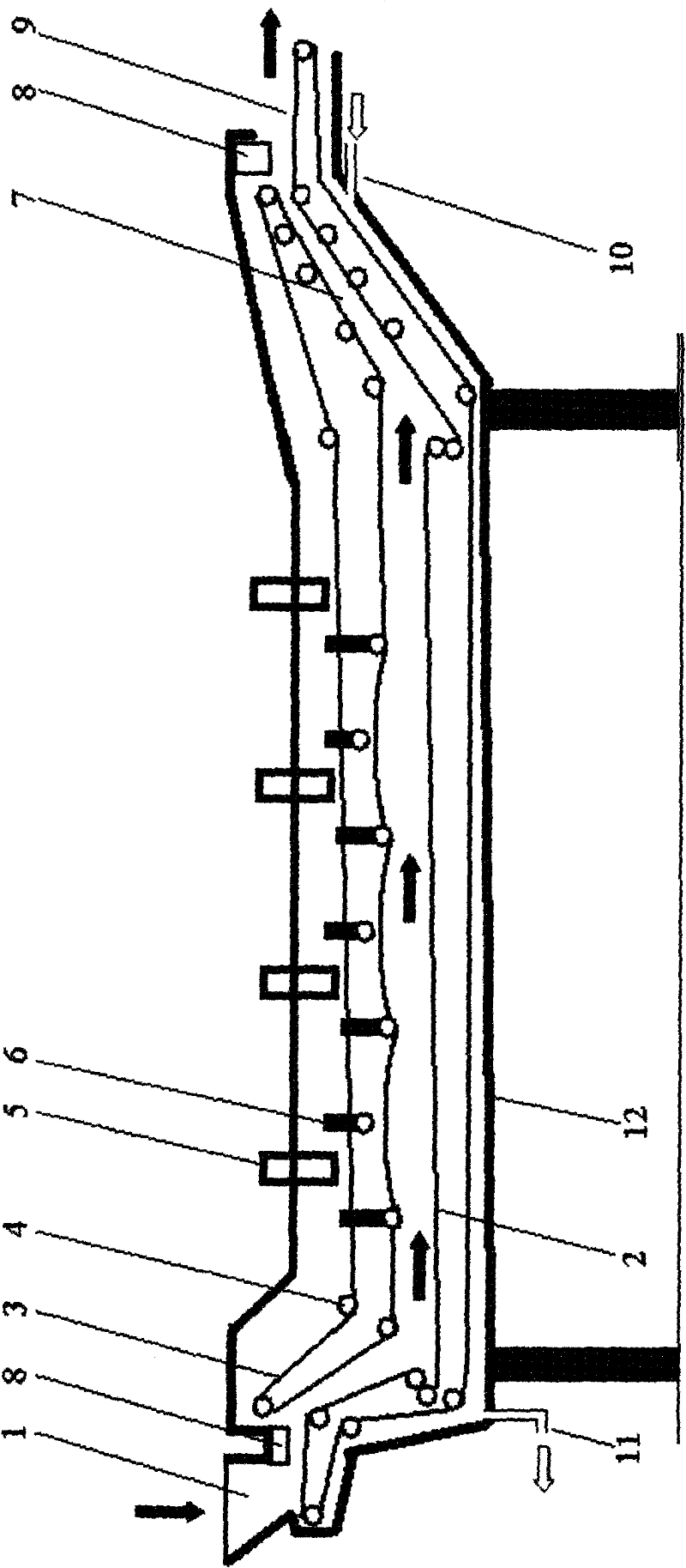 Mesh belt type continuous microwave reflux extraction method and device for Chinese medicinal material extraction