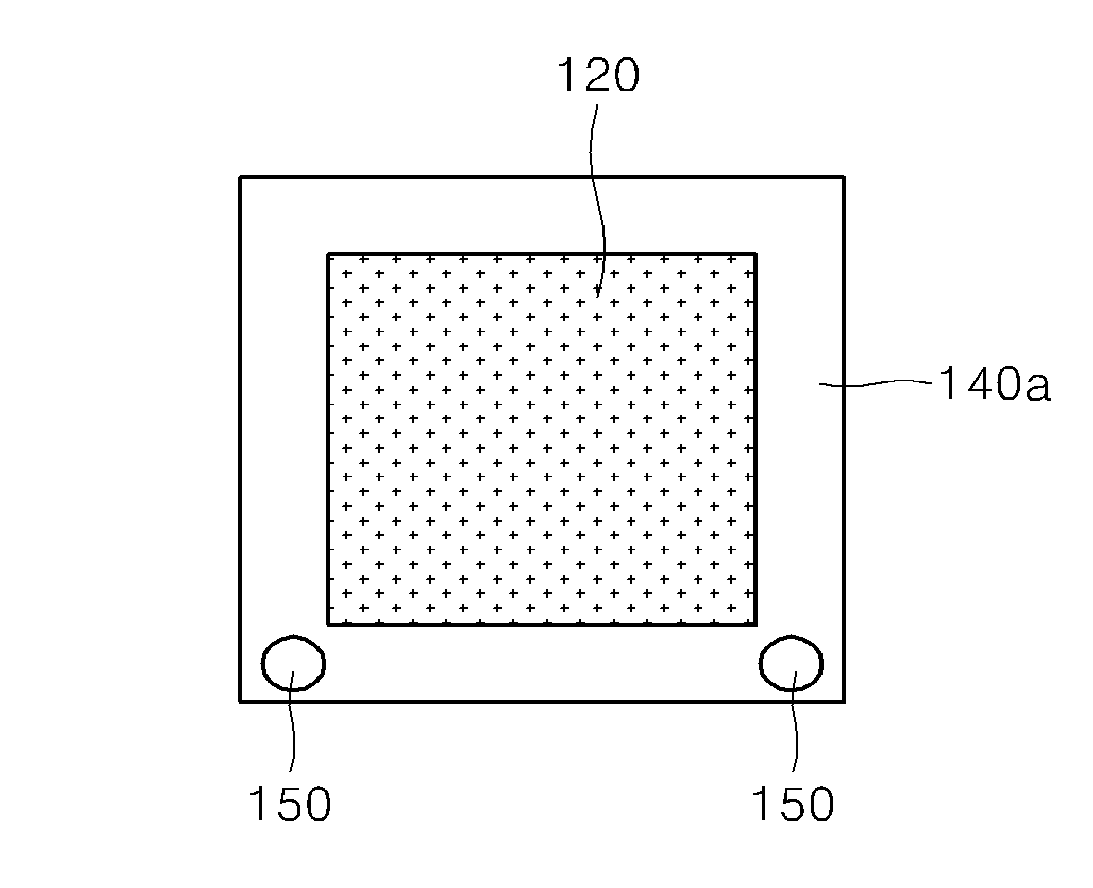 Vacuum insulation panel with improved rupturing and preparation method thereof