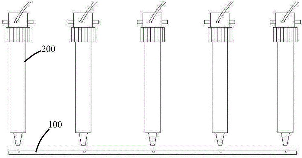 Temperature measuring device and temperature measuring method