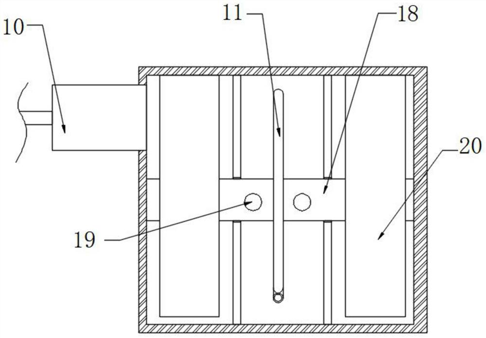 Efficient sand screening device for construction site and using method of efficient sand screening device