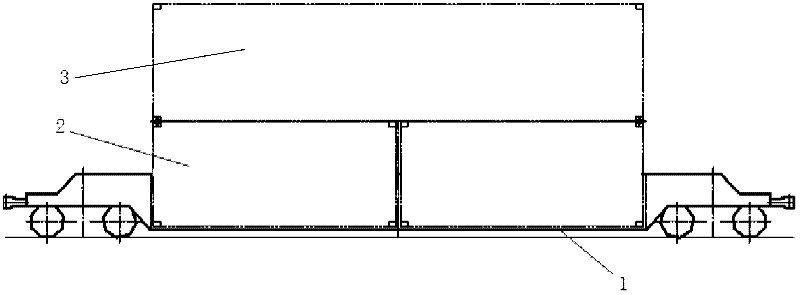 Railway vehicle capable of loading containers in single or double layers