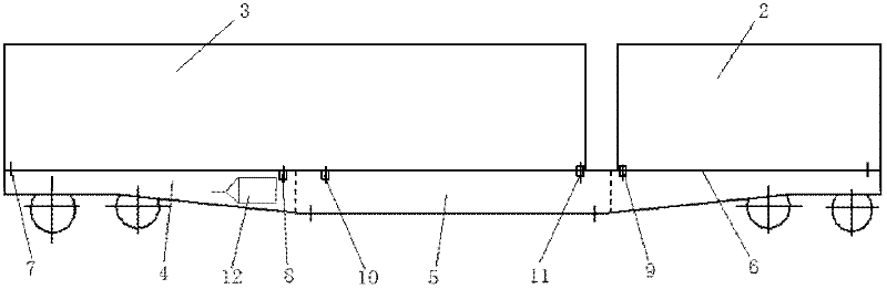 Railway vehicle capable of loading containers in single or double layers