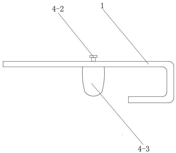 Lymph node cleaning hook and cleaning auxiliary device for breast-conserving surgery