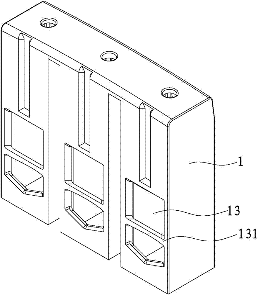 A contactor terminal assembly structure