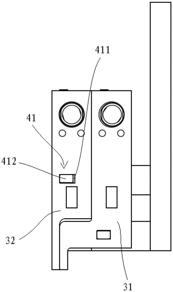 Cropping working station for PIN material strap