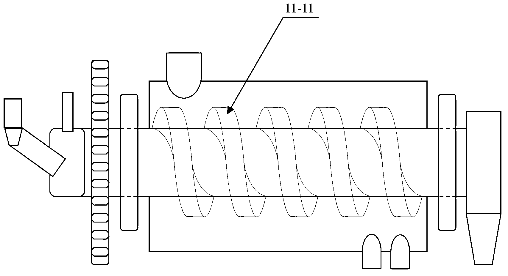 Low-temperature carbonization apparatus and method for oil sand, oil sludge, oil shale and biomass