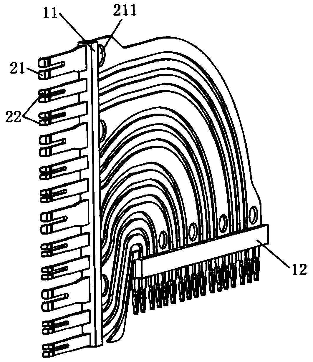 Differential connector with special-shaped conductive structure and manufacturing method of differential connector