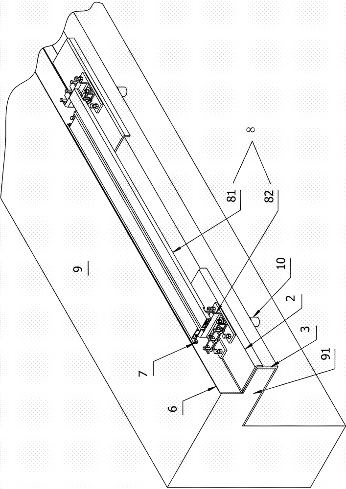 Metro shielding door insulation structure