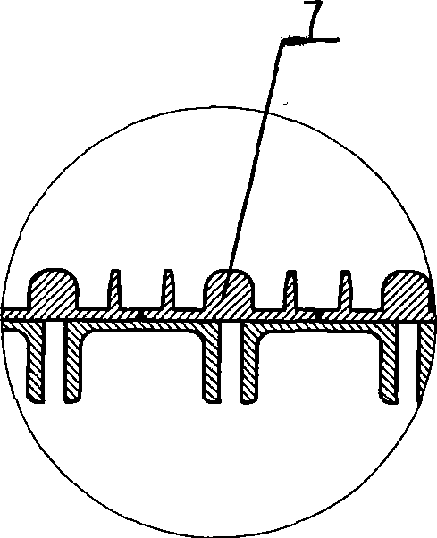 Method for pouring and molding large scale disposal wallboard and mould carriage thereof