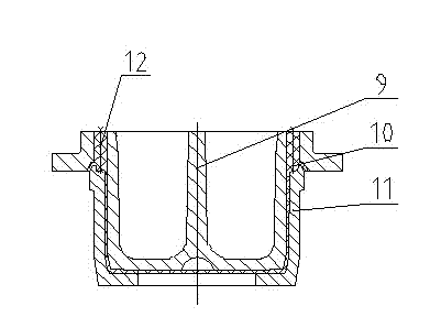 Device for separating iron mold with casting piece during casting production of sand coated iron mold of wheel castings and method thereof