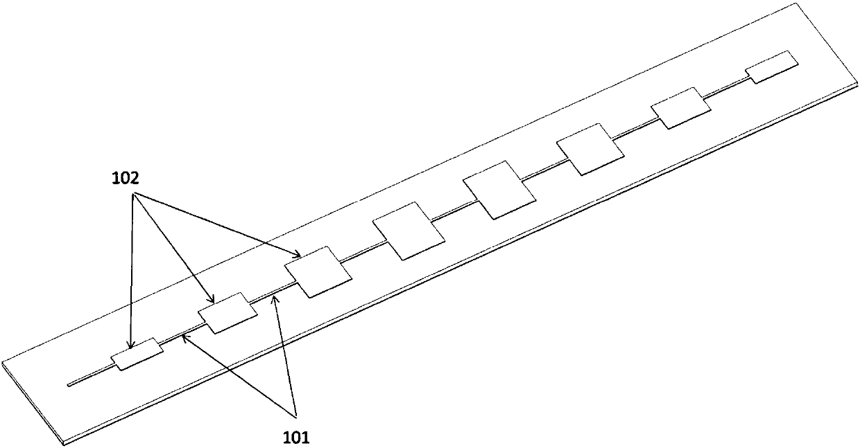 Microstrip antenna structure and method for radiating electromagnetic signals