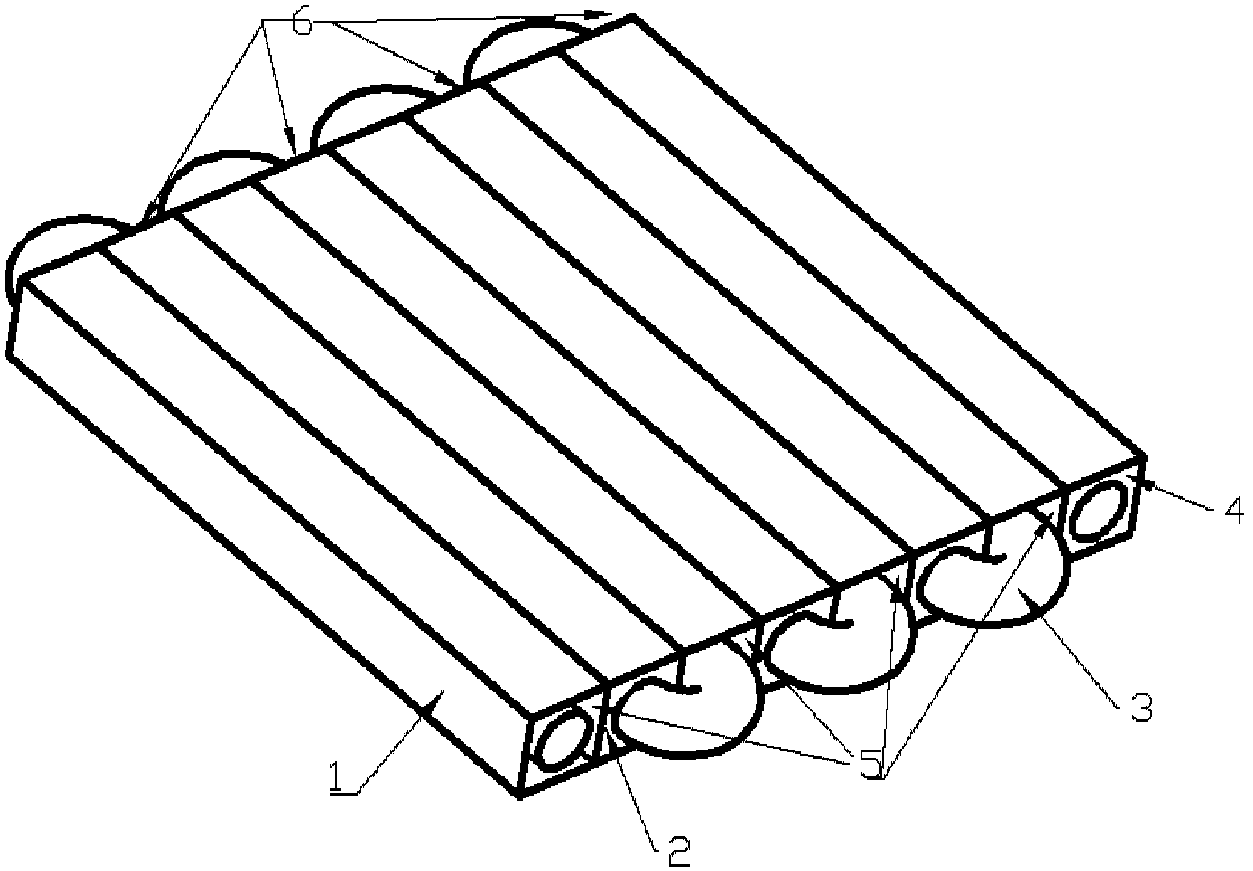 Device for alternately decomposing water to make hydrogen by oxygen permeating membranes and hydrogen permeating membranes