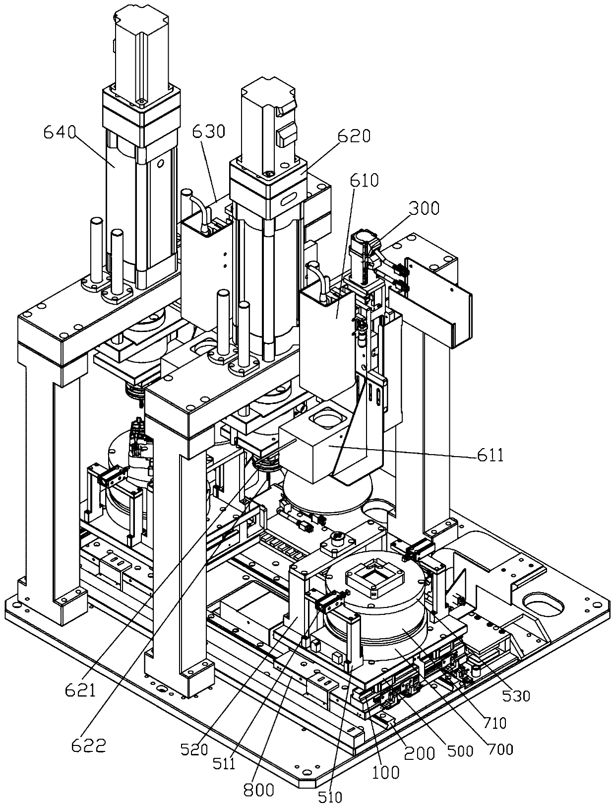 An automatic processing equipment with automatic clamping function