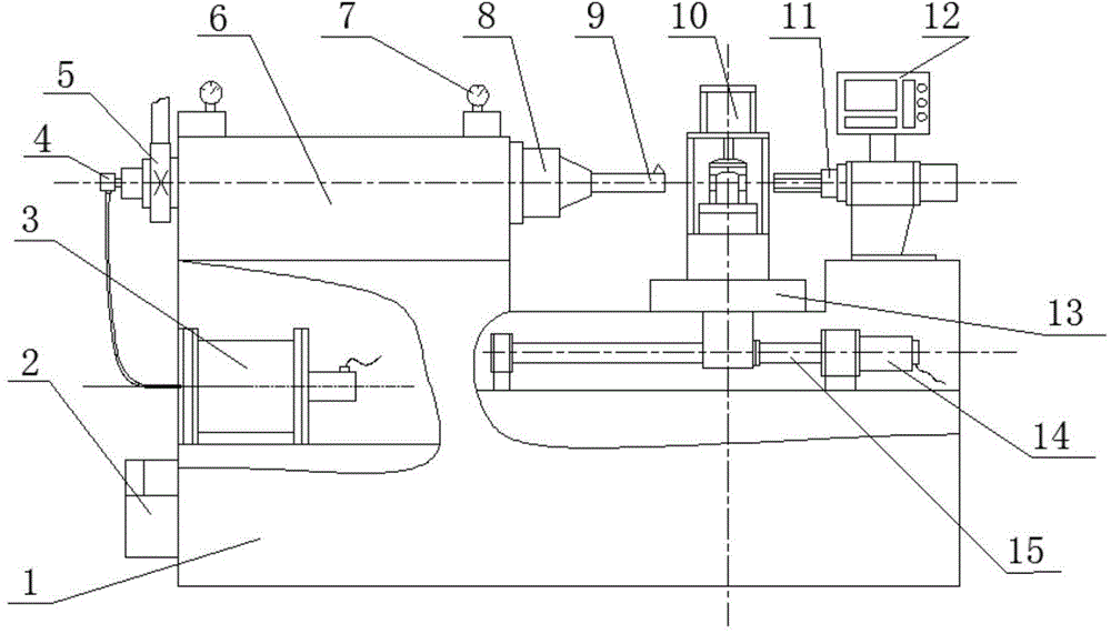 Micro-feeding device for hydraulic boring tool and boring lathe with micro-feeding device