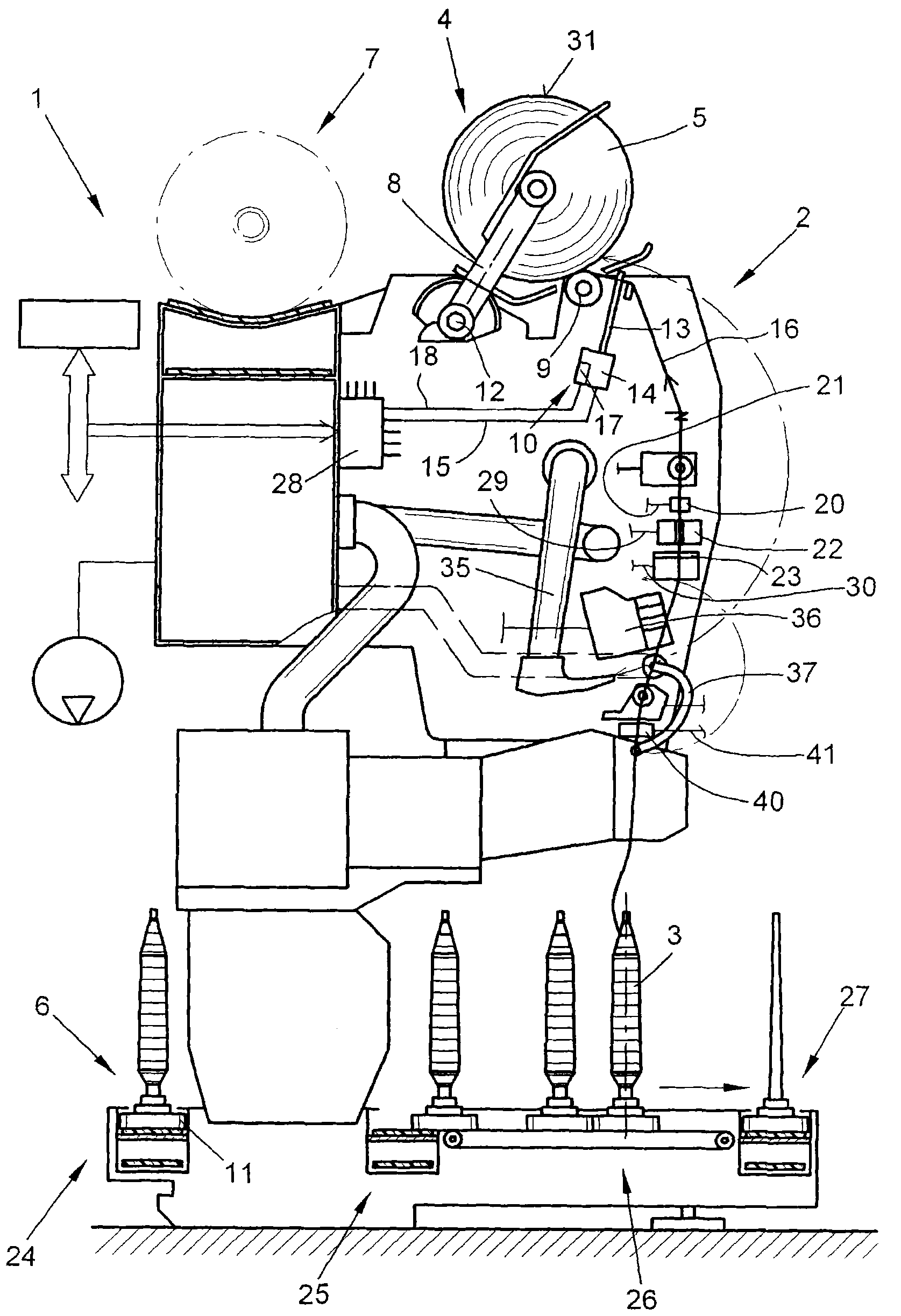 Method for operating workplaces on a textile machine for creating cross-wound spools