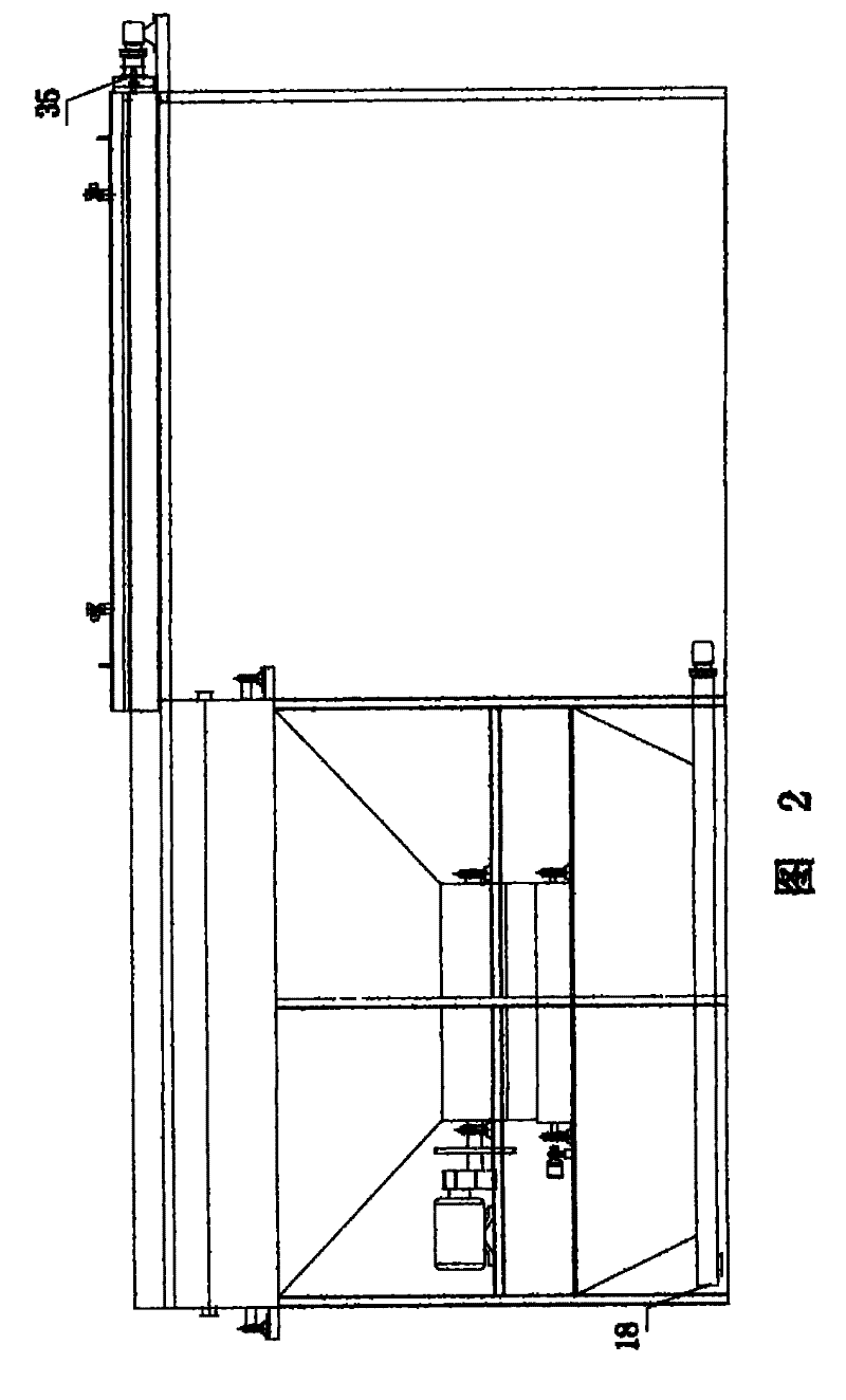 Microwave heating type cracking furnace