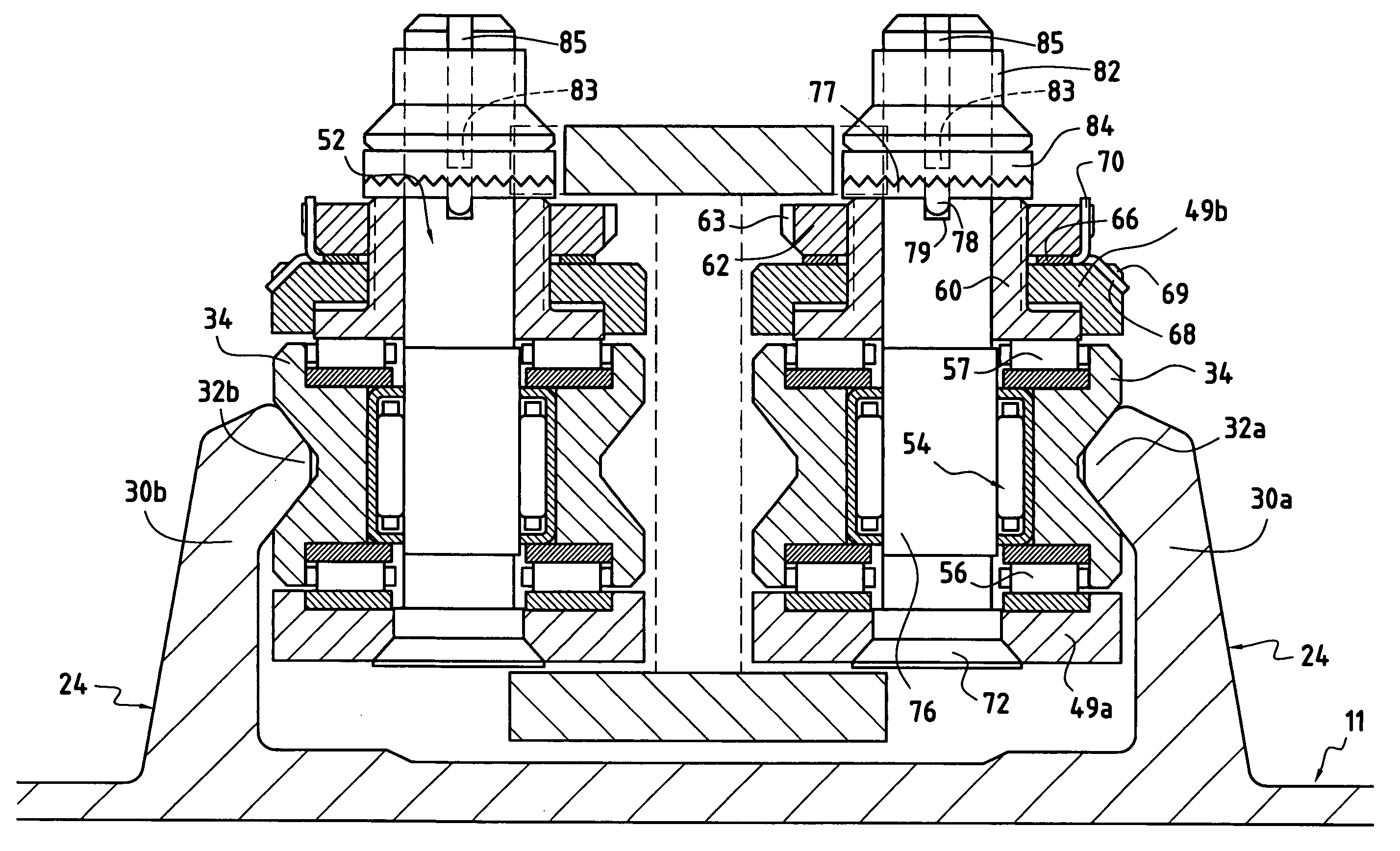 Stator vane stage actuated by an automatically-centering rotary actuator ring