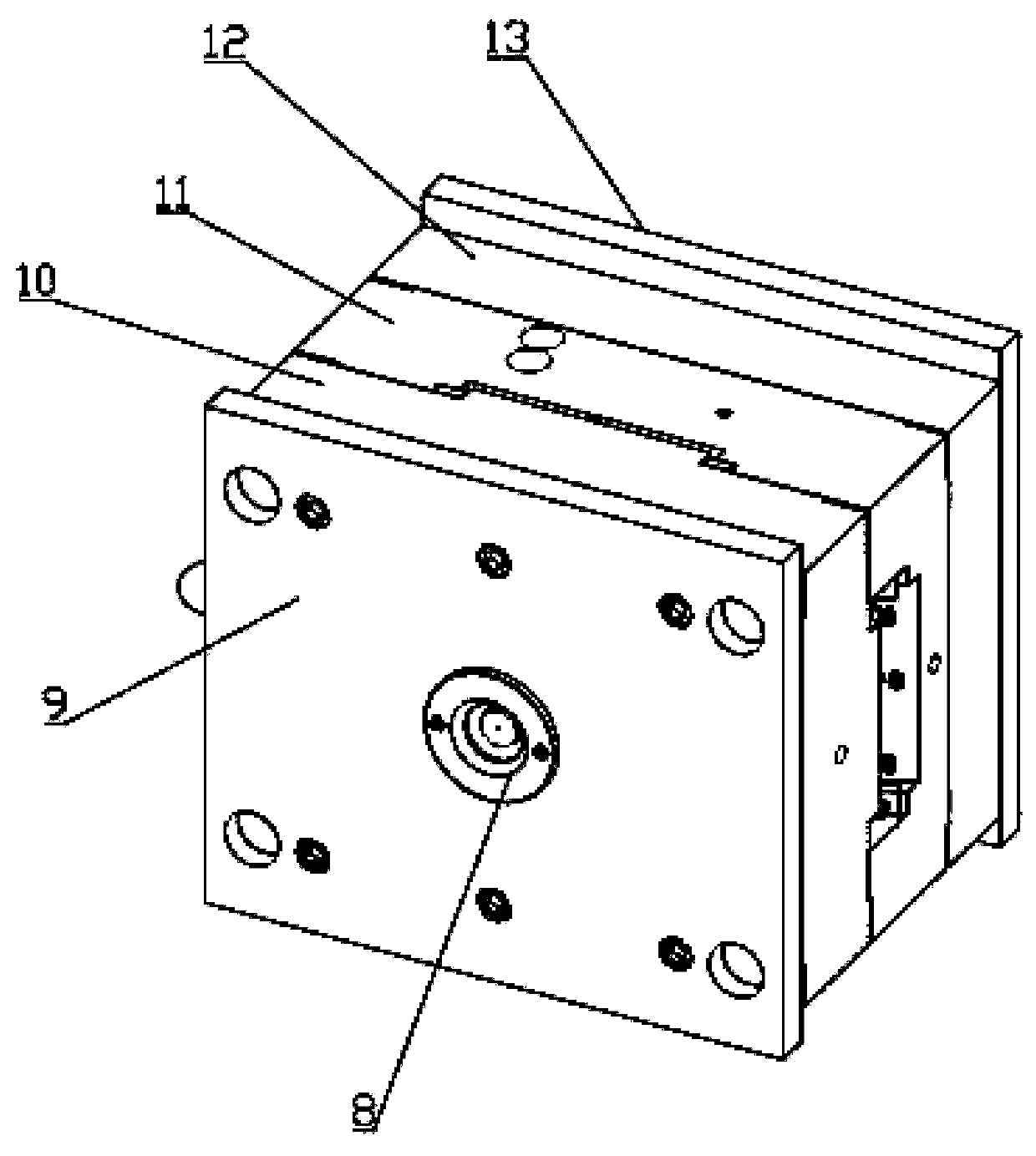 Injection molding mechanism for fast blanking and operation method thereof