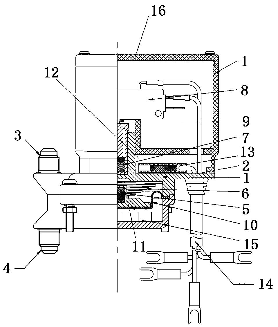 Heating-type differential water pressure switch