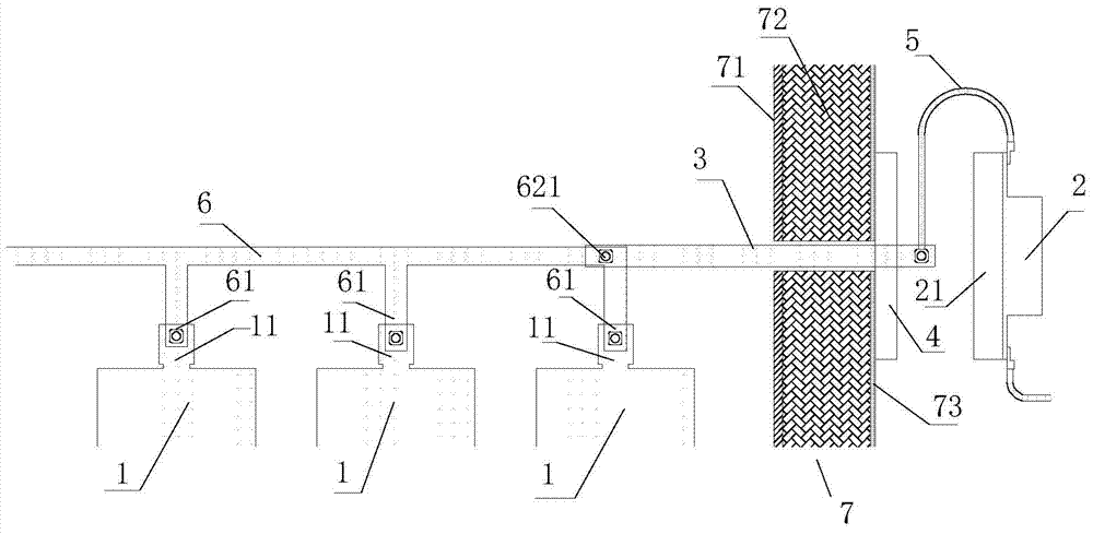 A main power line lead-out structure of an energy storage sodium-sulfur battery module