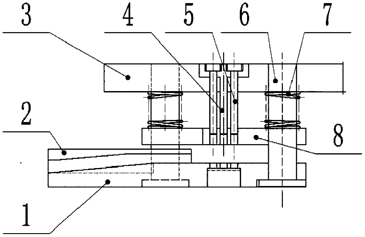 Small hole square head chamfer end label shearing device and method