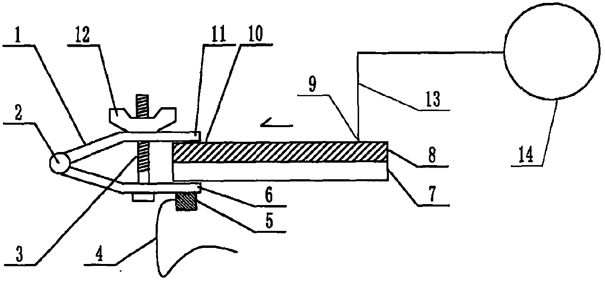 Microfluidic chip apparatus using two-drive mode coupled operation and containing hydrophobic substrate