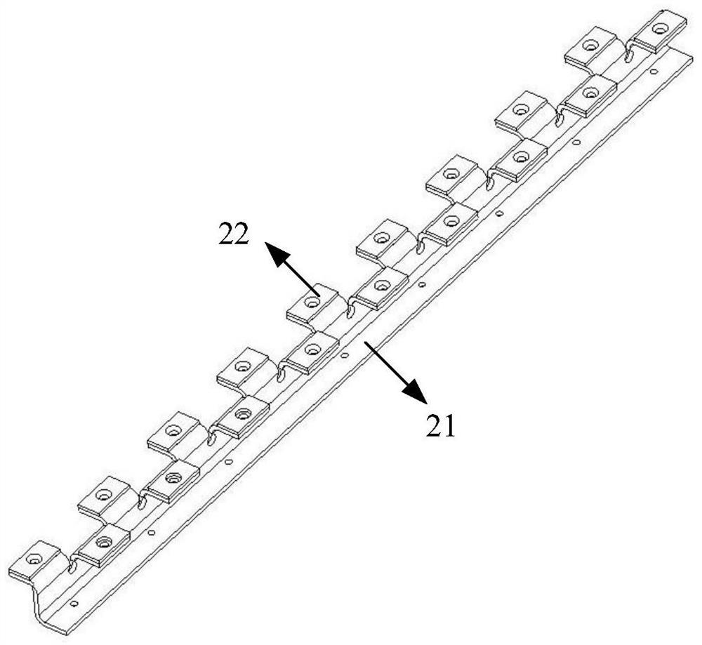 Adjustable auxiliary machining supporting device and method for low-rigidity sheet metal structural part