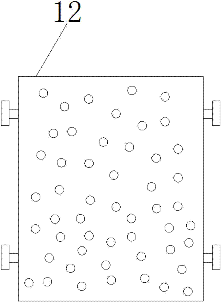 Medical instrument cleaning and disinfecting device