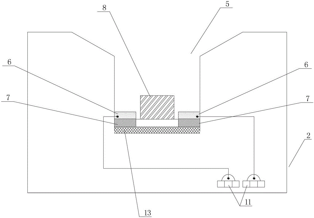 Automatic alignment plug and socket