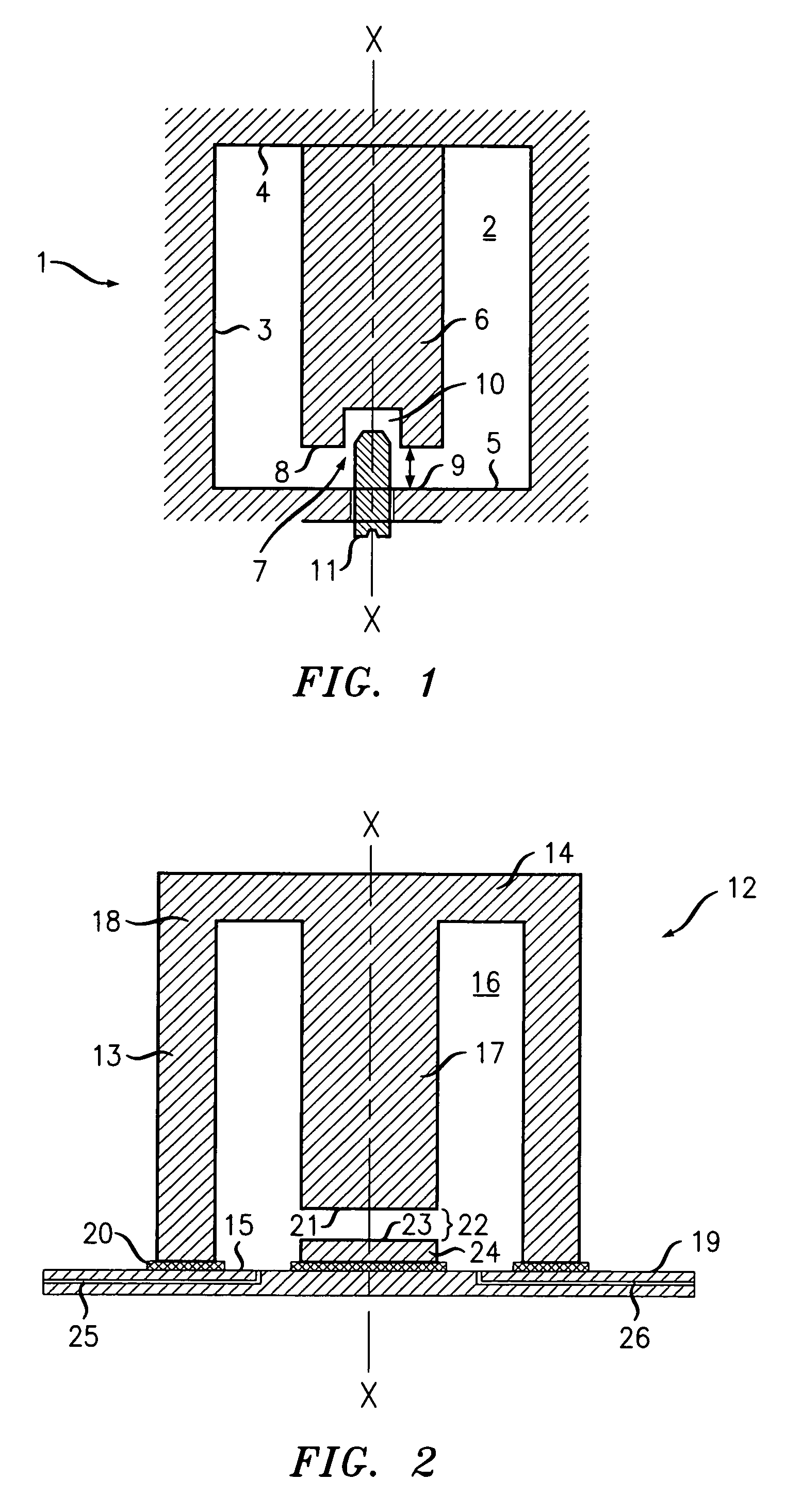 Re-entrant resonant cavities and method of manufacturing such cavities