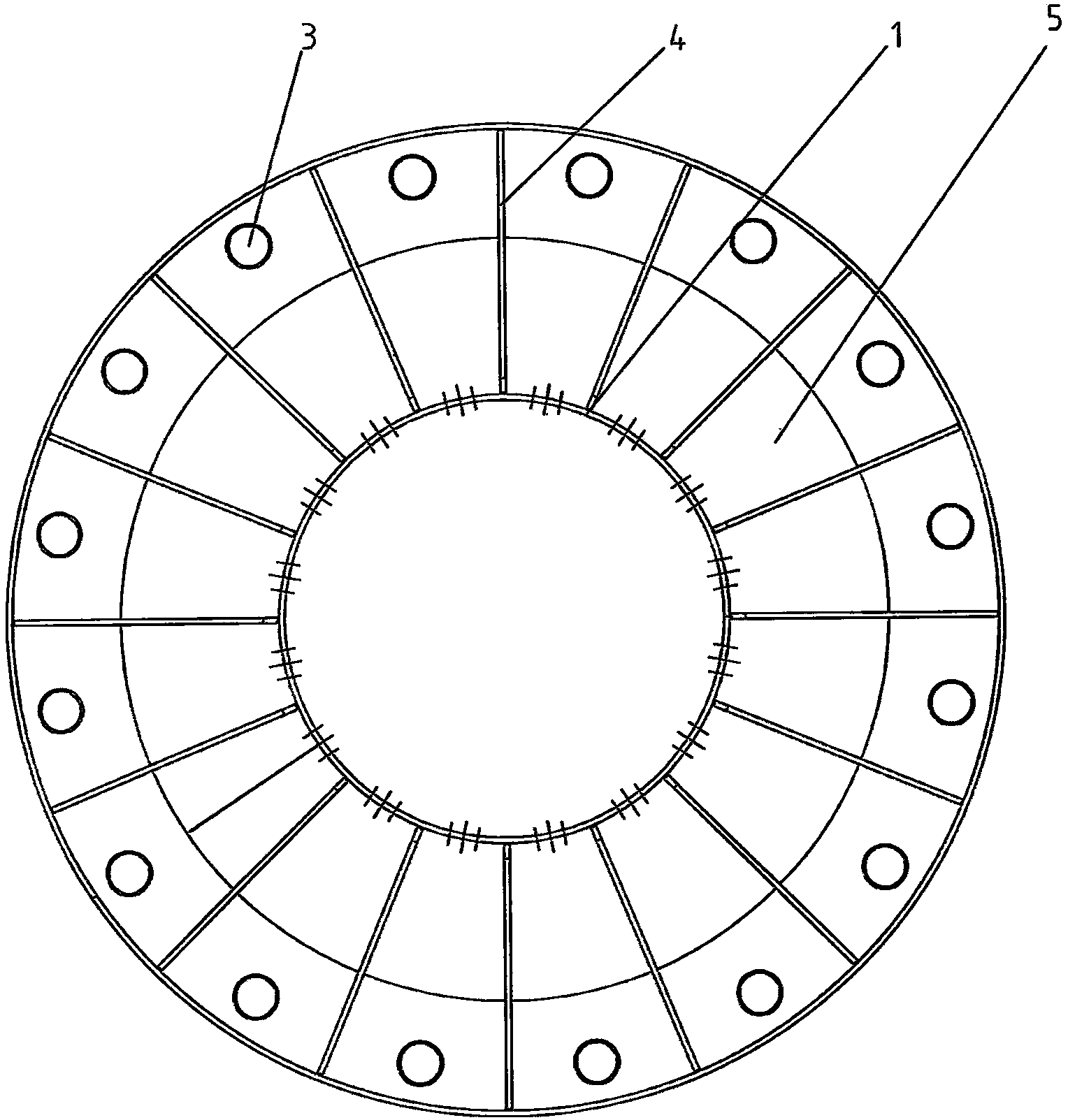 Automatic equivalent distributing device of cluster distillation reflux