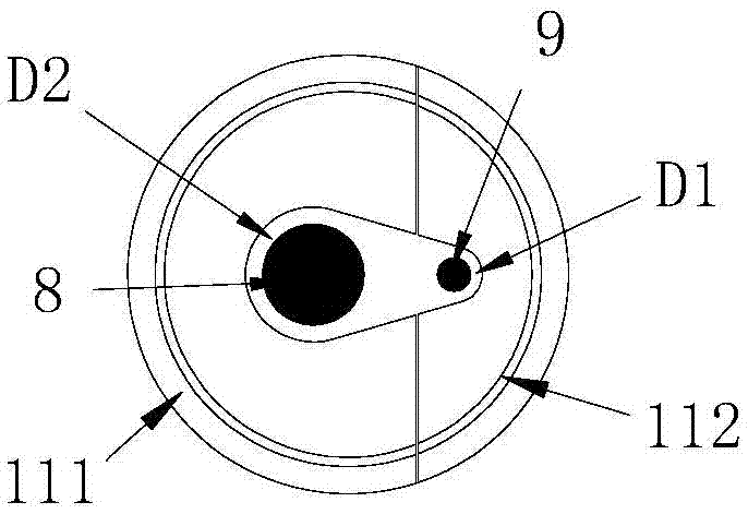 Vertical shaft traction cable clamp with guiding and avoiding functions