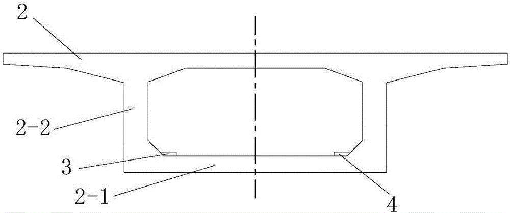 Bottom plate jacking system for jacking closure section of continuous rigid frame bridge and construction method of bottom plate jacking system