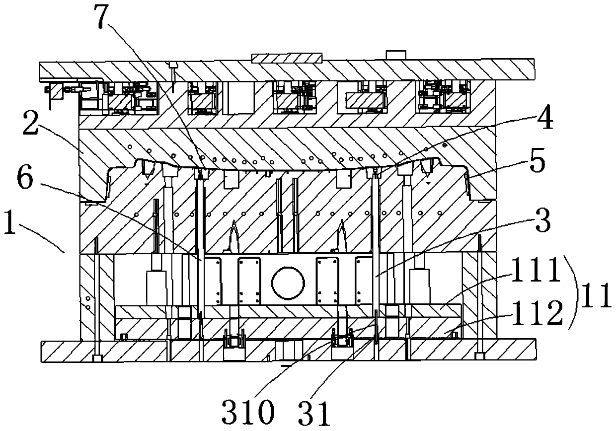 Injection mold capable of realizing local delayed ejection