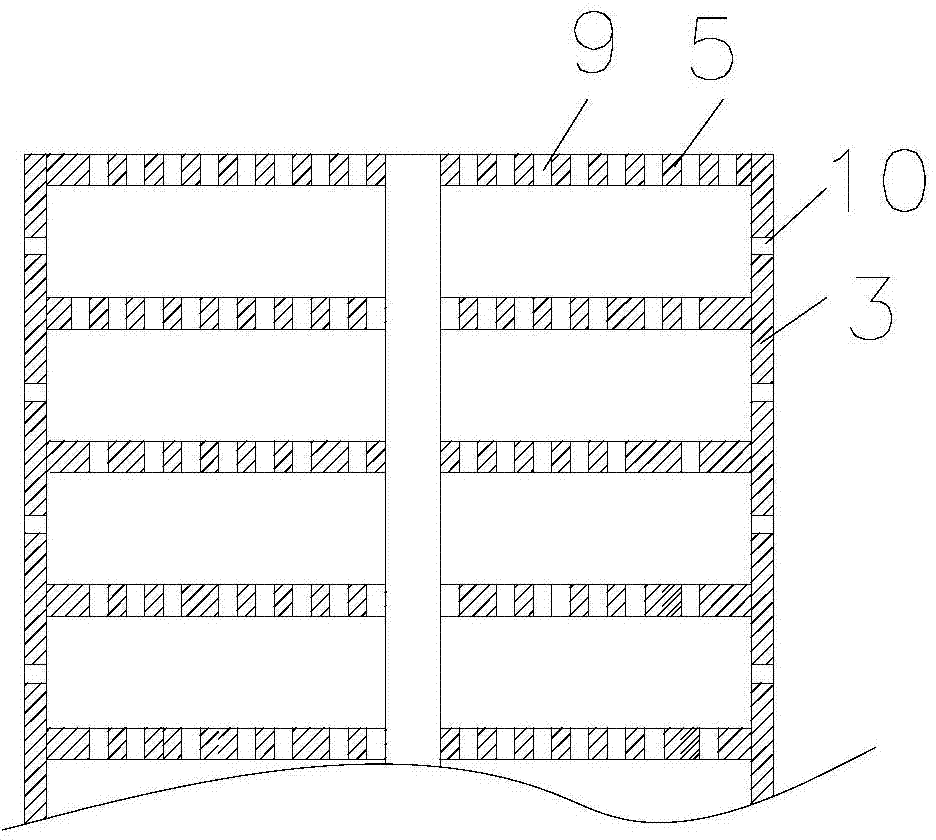 Silencing exhaust hose and diesel generator thereof