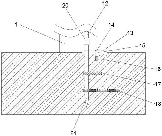 Independent power supply energy-saving street lamp with lightning protection structure