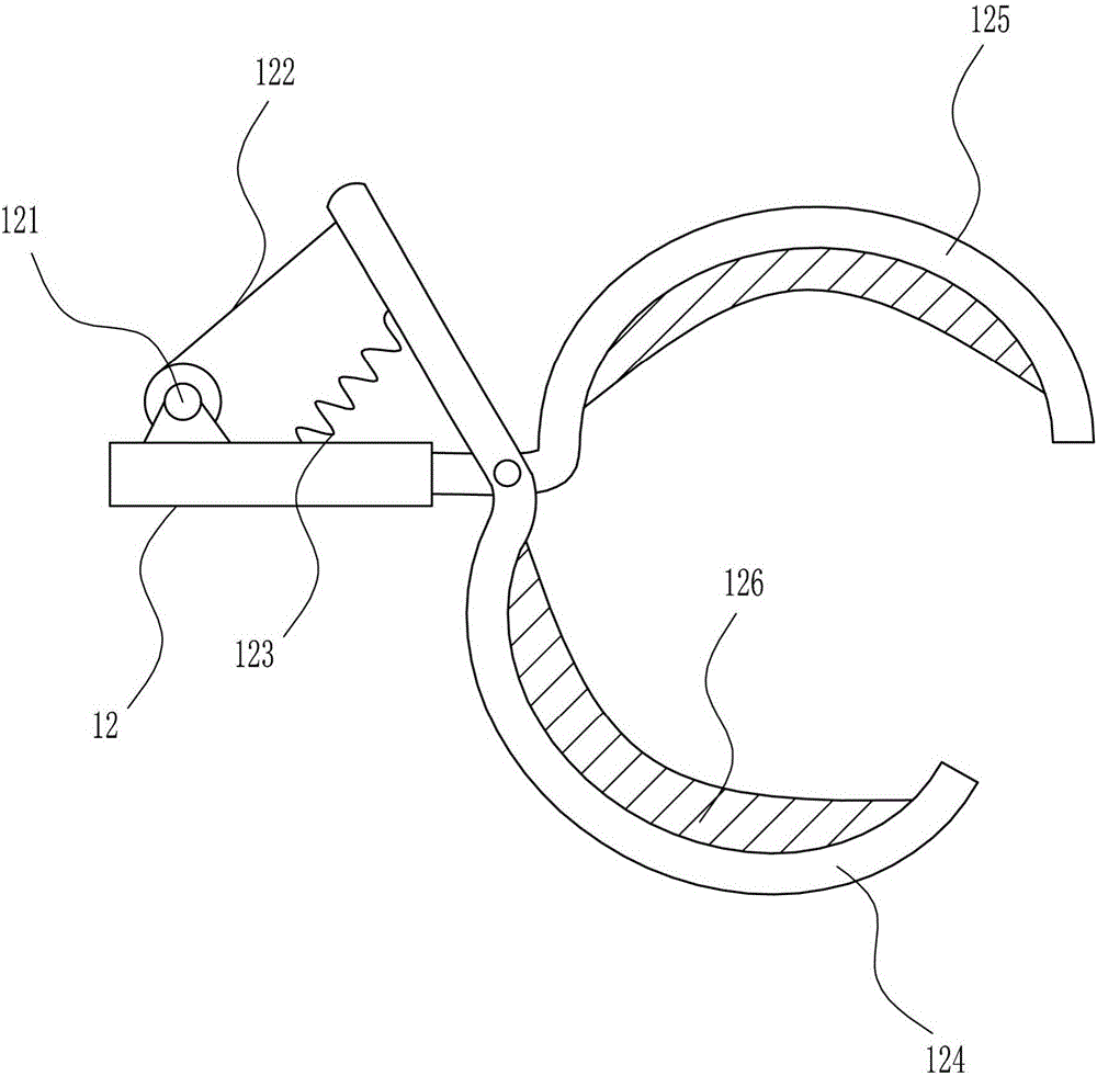 Efficient rust-removing device for iron rod for hardware machining