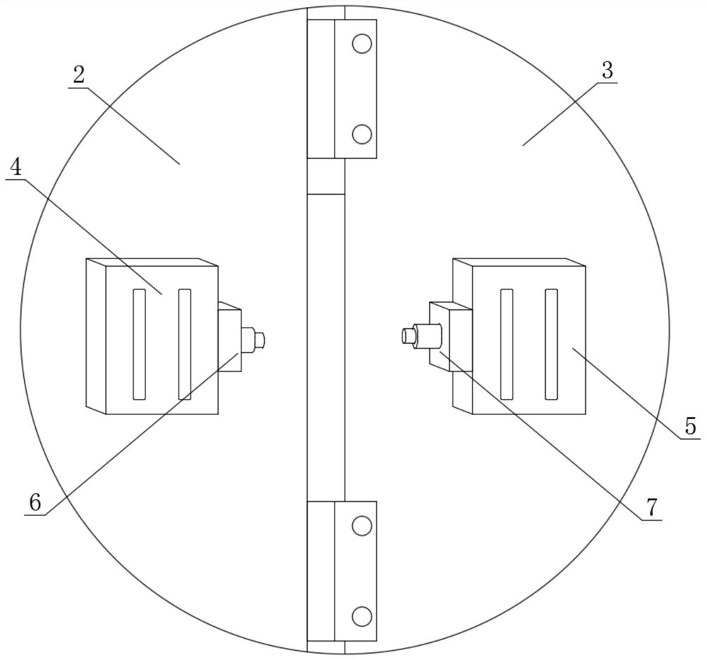 Small-eye guardrail linkage locking protection device