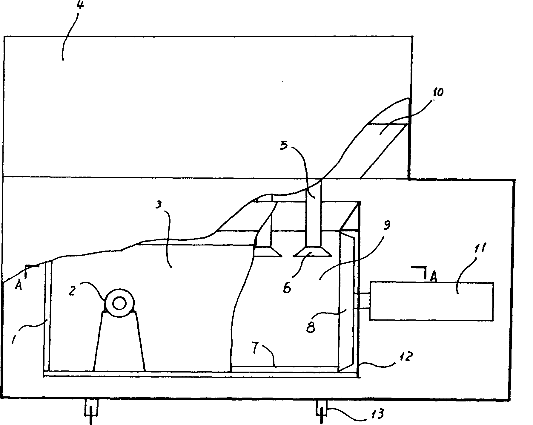 Coking coal stamping method and apparatus for top coal loading coke oven