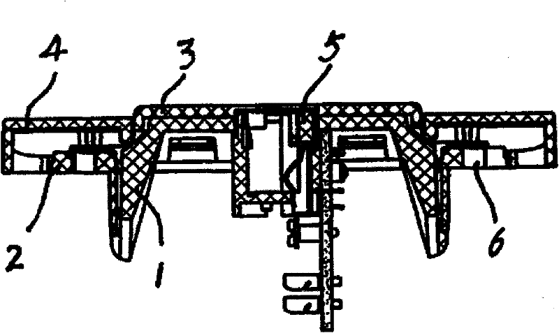 Wall socket convenient in mounting and demounting