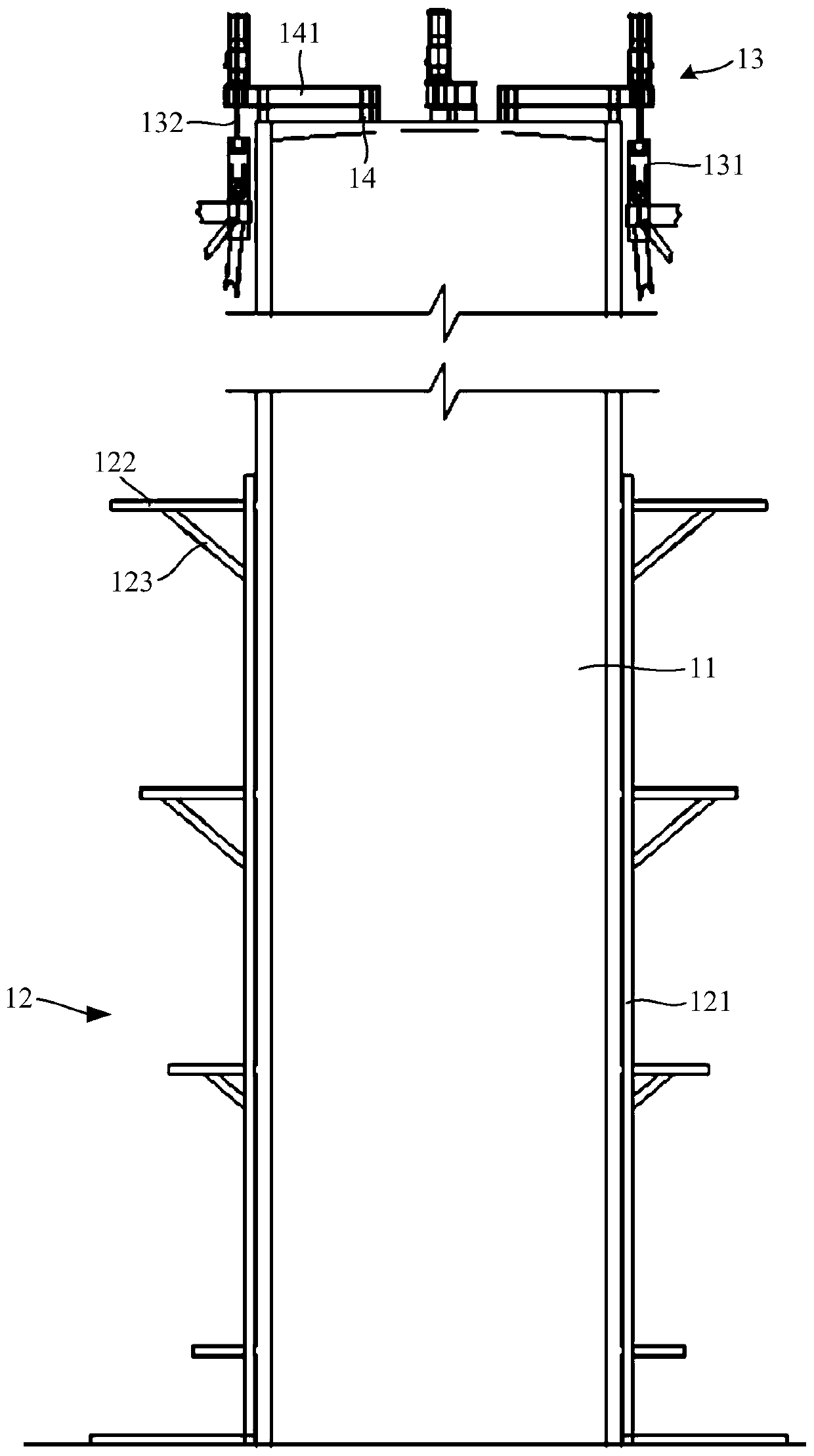 Building device for cylindrical deformed steel structure and construction method thereof