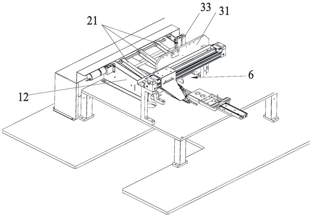 Foxing strip slicing device and packaging box processing equipment