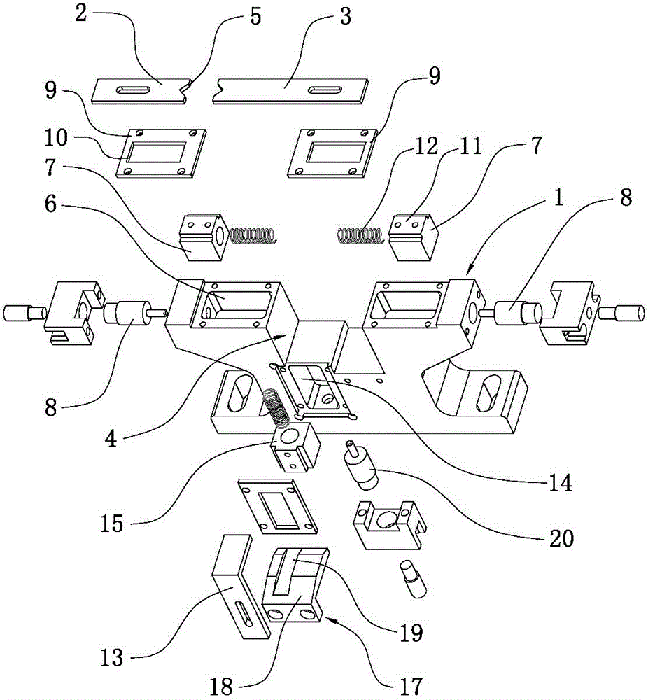 Chain clip element correction mechanism